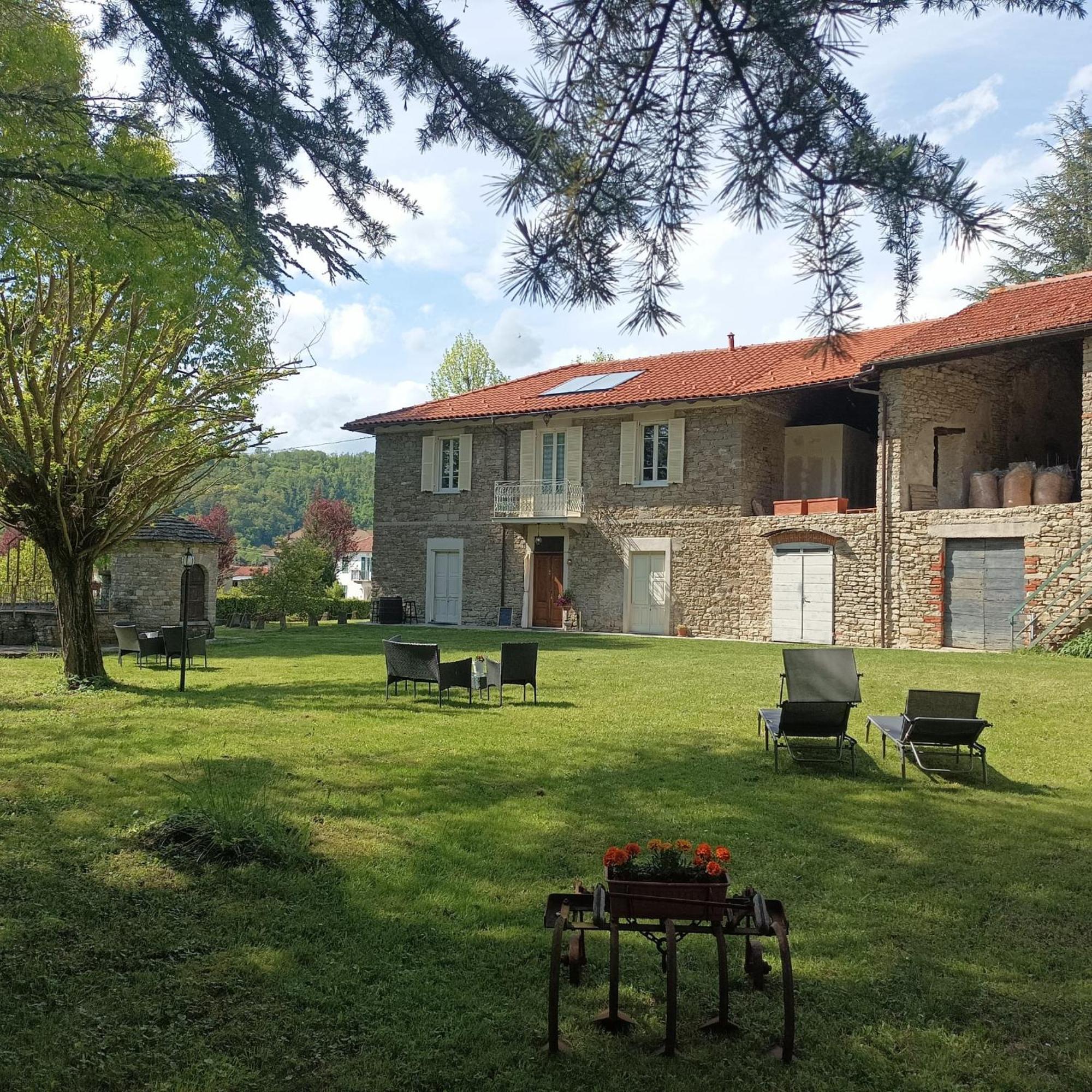 Il Giardino Di San Martino Bed & Breakfast Saliceto Luaran gambar